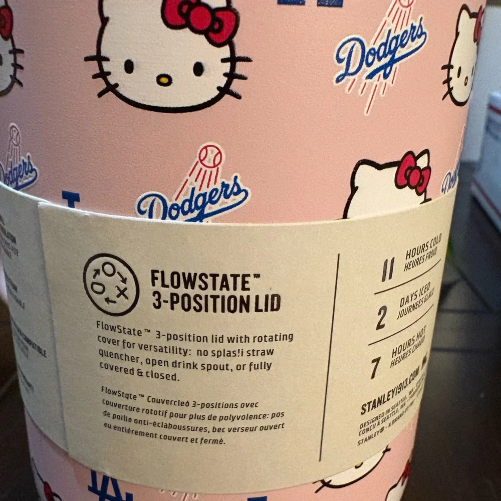 Stanley Hello Kitty LA Dodgers Tumbler, Pink - Picture 5 of 8